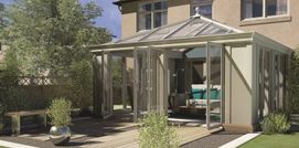 Contemporary style loggia conservatory